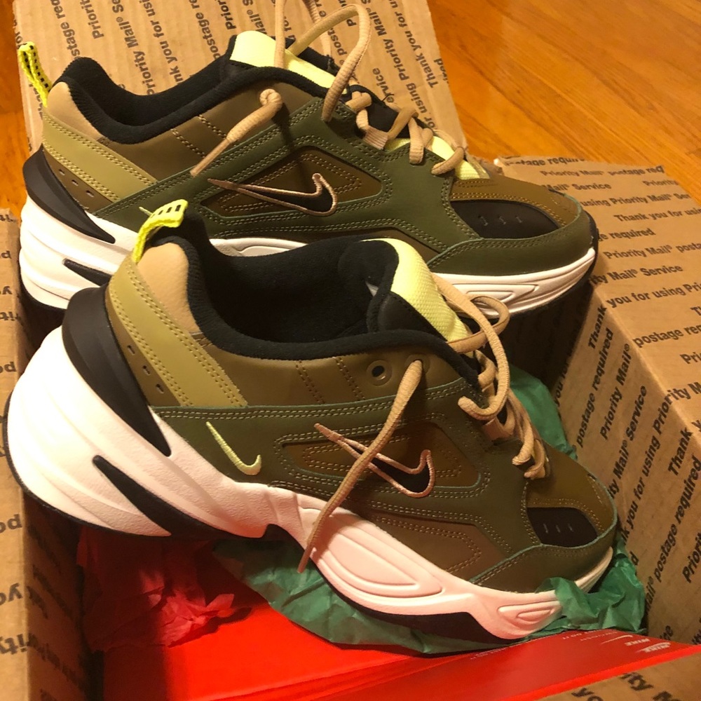 W Nike m2k Tekno